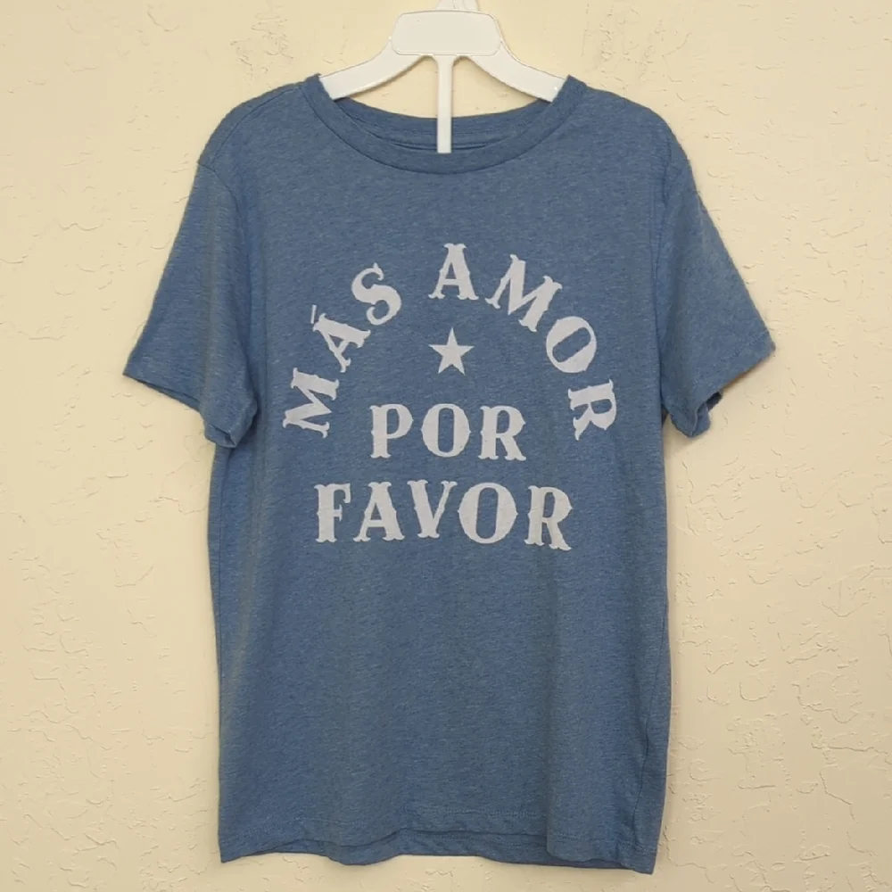 3/$20 🌟 Gymboree Blue Mas Amor Short Sleeve T-shirt Unisex Size Large 10-12